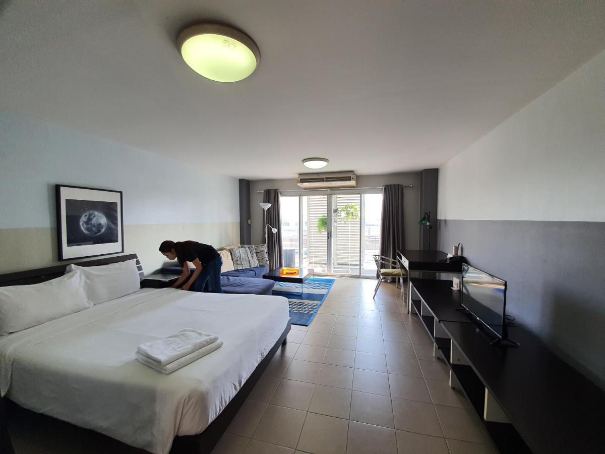 The Studio At Sathorn Terrace अपार्टमेंट